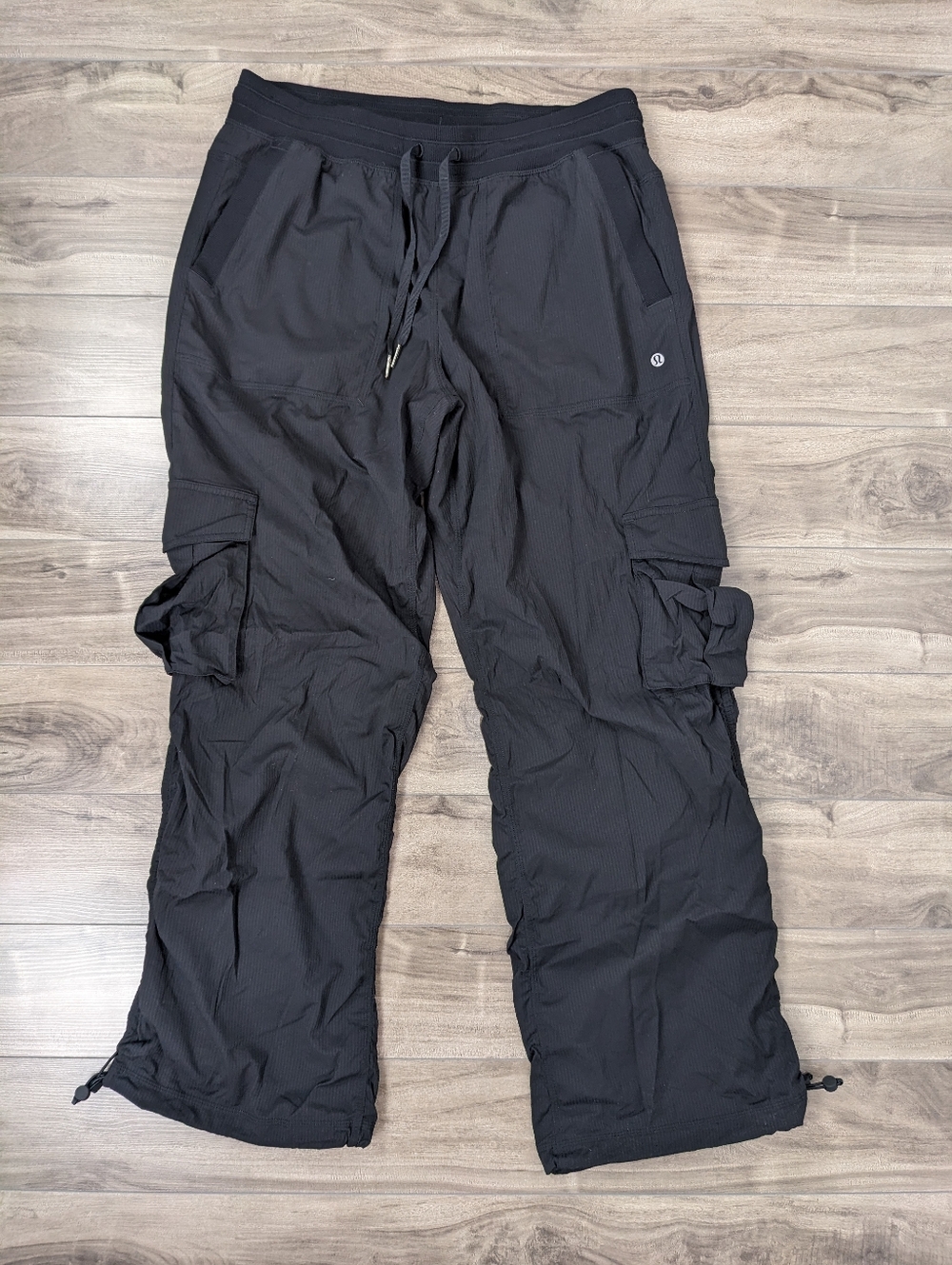 Lululemon Women's Dance Studio Pants Relaxed-Fit Mid-Rise Cargo 2024 Large Black